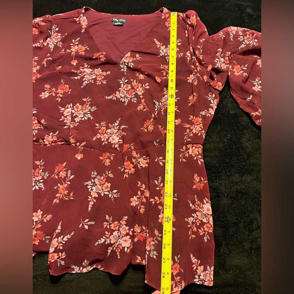 NWOT City Chic Floral Peplum Blouse Size 18 - Picture 12 of 13